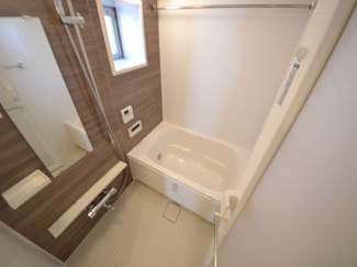 【浴室】 | ＯＰＵＳ　ＲＥＳＩＤＥＮＣＥ　ＳＨＩＮＳＡＩＢＡＳＨＩ　ＳＯＵＴＨ | 追い焚き機能付きです。