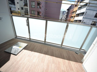 【バルコニー】 | ＯＰＵＳ　ＲＥＳＩＤＥＮＣＥ　ＳＨＩＮＳＡＩＢＡＳＨＩ　ＳＯＵＴＨ | バルコニーがあります