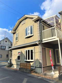 【外観】 | 南側からの外観写真です。
現地（2021年11月）撮影