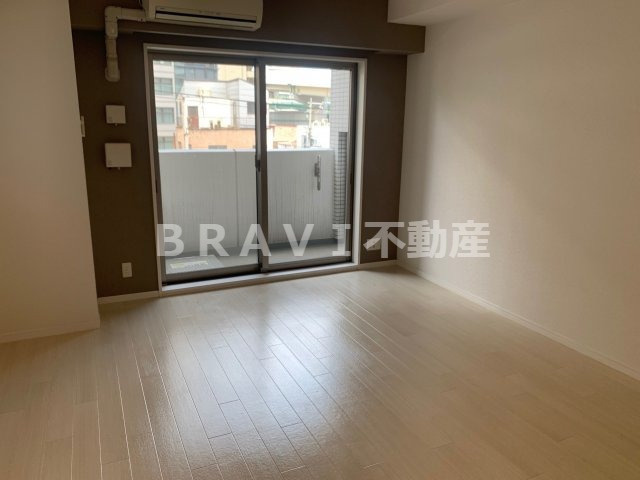 アプリーレ堺筋本町　BRAVI不動産の寝室|【アプリーレ堺筋本町】広くて明るい寝室