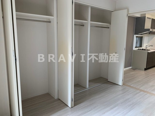 アプリーレ堺筋本町　BRAVI不動産の収納|【アプリーレ堺筋本町】小物を収納するのに便利です