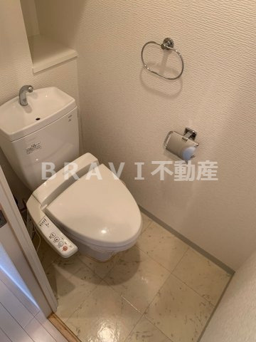 アプリーレ堺筋本町　BRAVI不動産のトイレ|【アプリーレ堺筋本町】トイレもきれいです