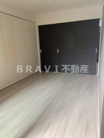 アプリーレ堺筋本町　BRAVI不動産の洋室|【アプリーレ堺筋本町】落ち着いた色調の洋室です