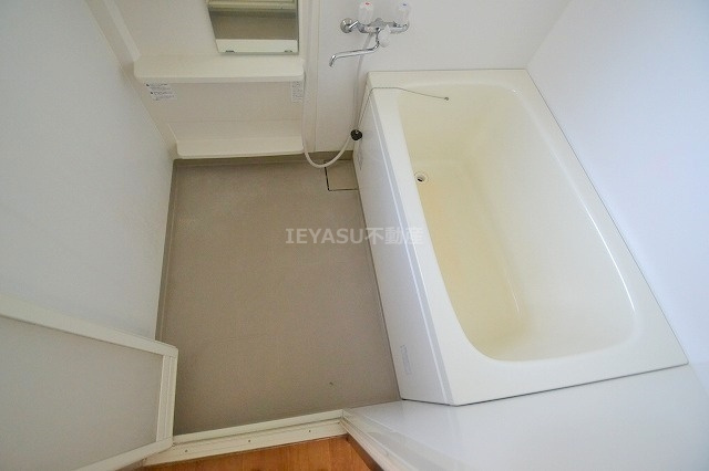 広島市西区己斐上２丁目の一戸建ての浴室