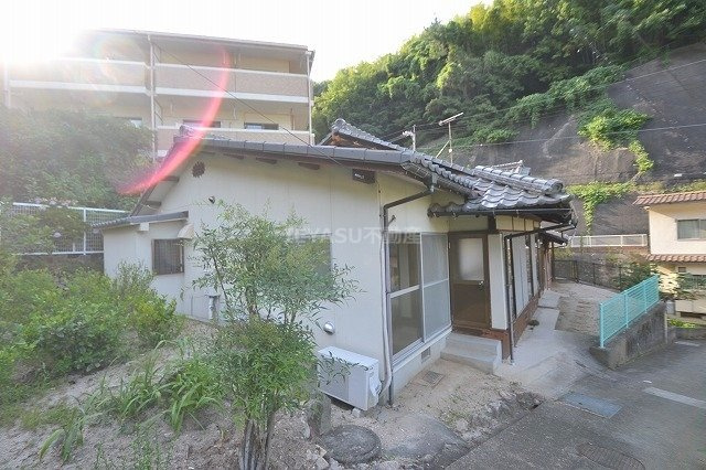 広島市西区己斐上２丁目の一戸建ての外観