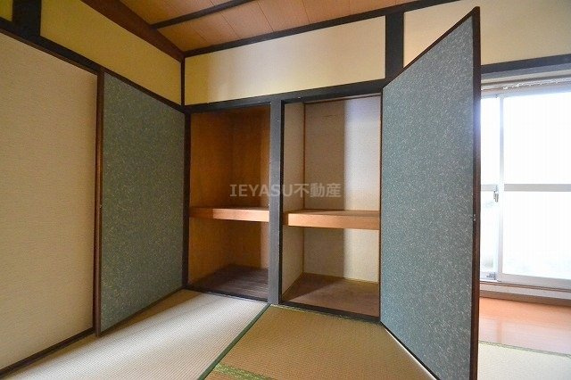 広島市西区己斐上２丁目の一戸建ての収納