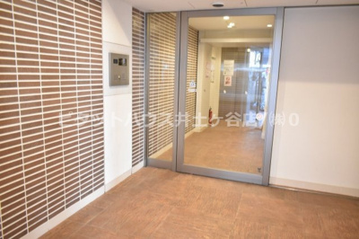 【エントランス】 | ラフィスタ伊勢佐木長者町駅前ウエスト