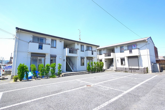ソファレ堀井Bの外観|キレイな外観です。
