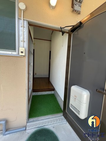 広川ゆのそアパートの玄関