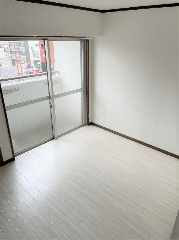 平成ビルの居間・リビング|こちらの居間で趣味の時間をお楽しみください