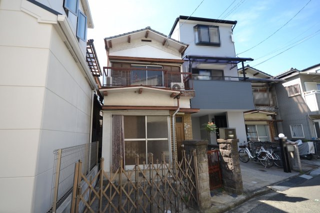 堺市東区野尻町　中古戸建の外観