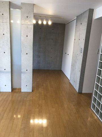 【内装】 | モデュロール赤坂