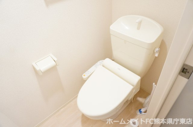 熊本市中央区出水６丁目のアパートのトイレ