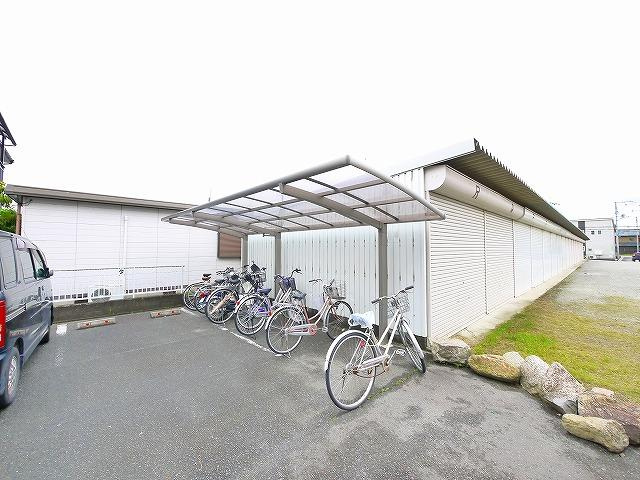 ドミール・トミAのその他共用部分|自転車置き場