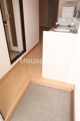 ハイツKASSANの玄関