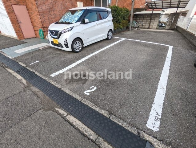 カサ・デ楠見の駐車場