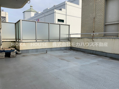 【バルコニー】 | あづみマンション | バルコニーからの眺めを楽しみながら食事をしませんか