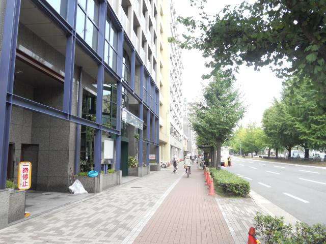 AFICION堀川（アフィシオン堀川）の周辺|前面道路