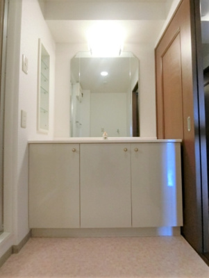 【独立洗面台】 | アーサー久留米エクシオⅡ | 独立洗面台で身支度をすべて済ませてしまいましょう