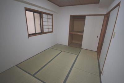 【和室】 | グランディール湊川 | 明るい和室です