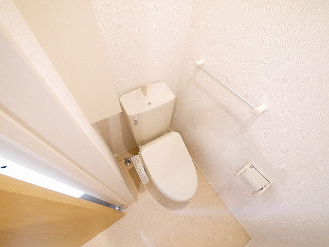 エテルノ・ソーレのトイレ|コンパクトで使いやすいトイレです