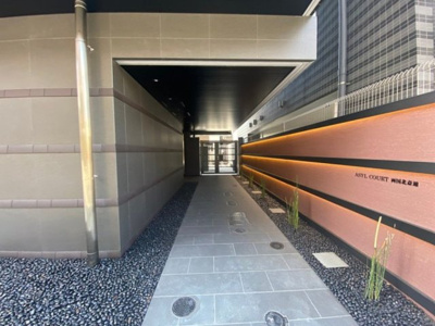 【エントランス】 | アジールコート両国北斎通