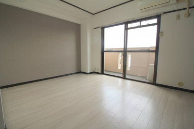 【居間・リビング】 | 冨士スカイマンション | 別室の写真使用