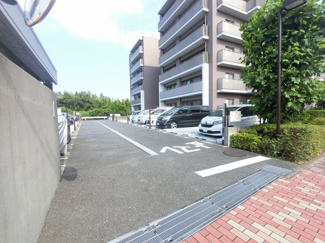 【駐車場】 | 機械式駐車場です。