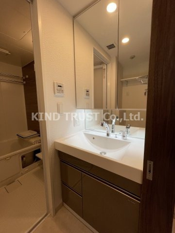 エステムコート新梅田の洗面所|コンパクトで使いやすい洗面所