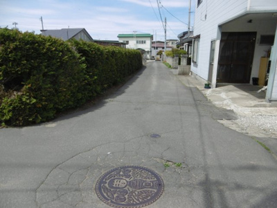 【前面道路含む現地写真】 | 黒石市ぐみの木・土地