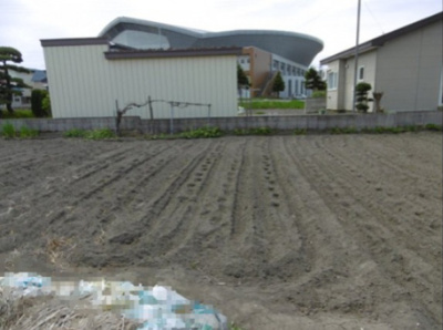 【外観】 | 黒石市ぐみの木・土地 | 建築条件無しの土地です。近くにスポカルイン黒石もみえます。