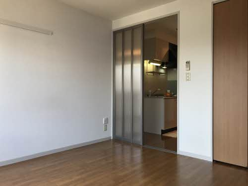 シャーメゾン和 A棟 シャワー 収納 シューズボックス 女性向け 駐輪場 高知市の新築購入 不動産売却 有限会社パークホーム