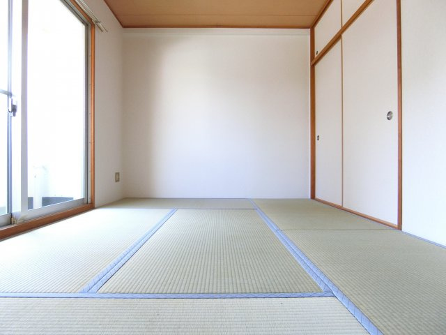 グリュンエルデみはらの和室