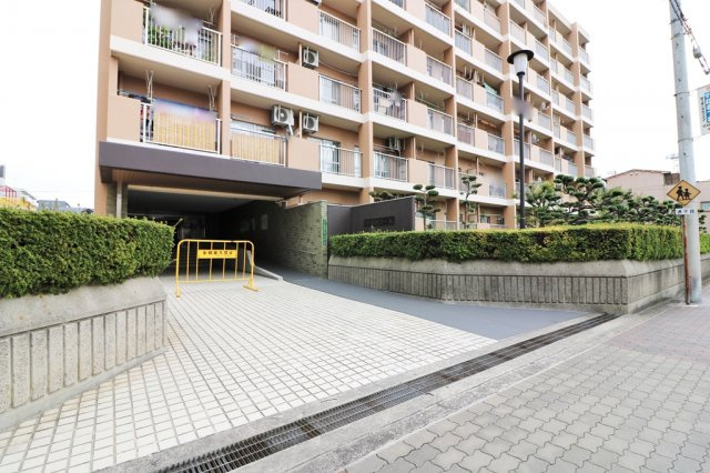 今福西コーポの外観|別角度からの外観です。