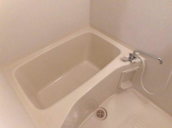 マーサ・ジュネスⅡの浴室|きれいなお風呂です