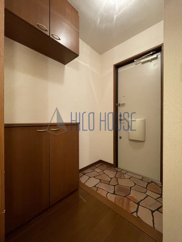 オーククレストⅥの玄関