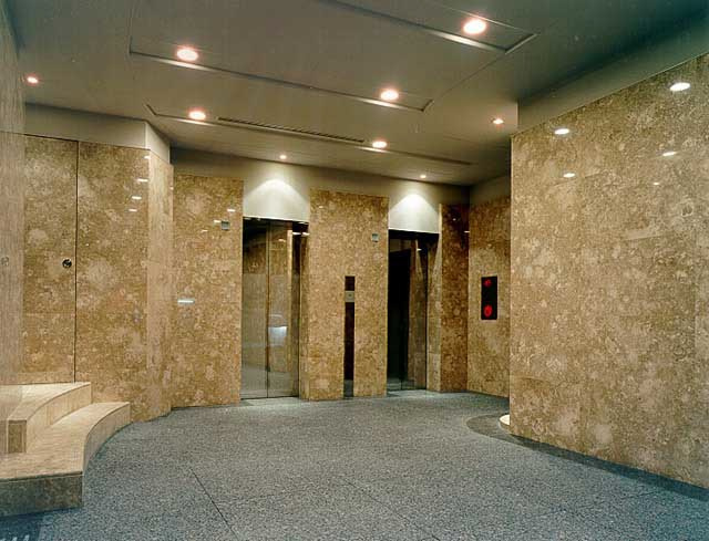 白揚ビル（ハクヨウビル）