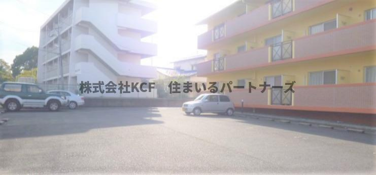 サンフォレストの駐車場|駐車場があるので、車を買う予定の方も安心です