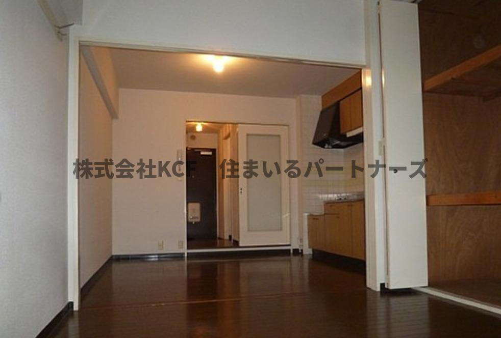 サンフォレストの居間・リビング|こちらのリビングで趣味の時間をお楽しみください