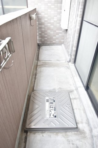 レジデア西本町のバルコニー
