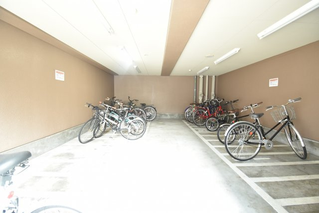 レジデア西本町