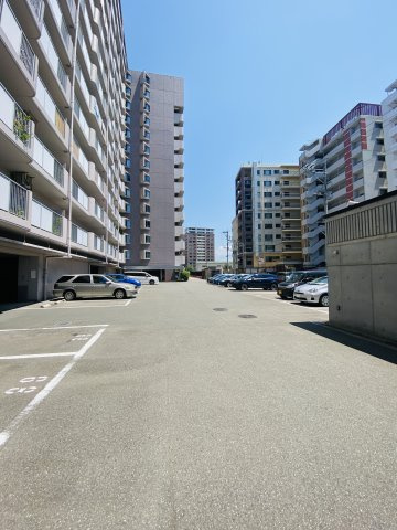 サンライフ香椎 A棟の駐車場