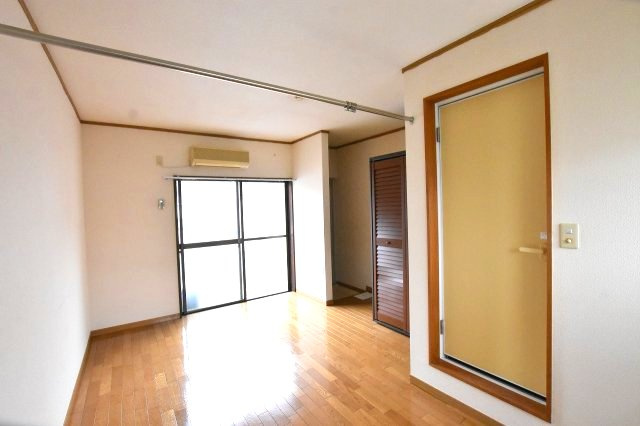 【居間・リビング】 | ビラカワシマ