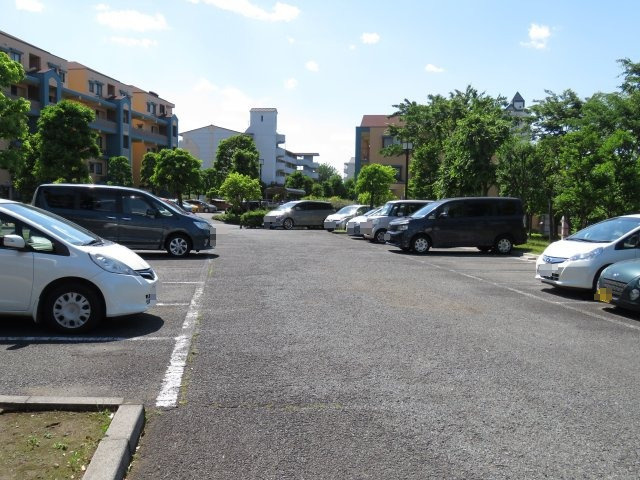 グリーンコモンズ川越４号棟の駐車場