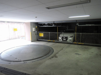 【駐車場】 | ターンテーブル付機械式駐車場です。