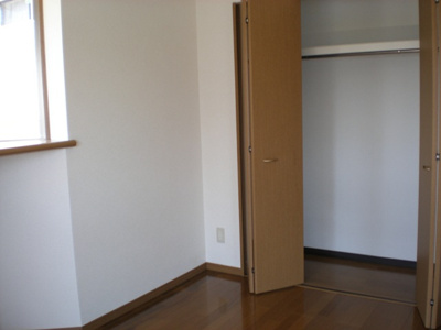 【収納】 | パレスこずかた橋 | 洋室６帖クローゼット