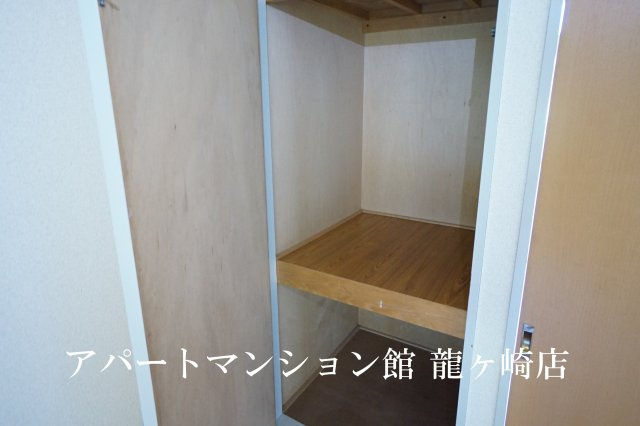 フローラルハイツの収納