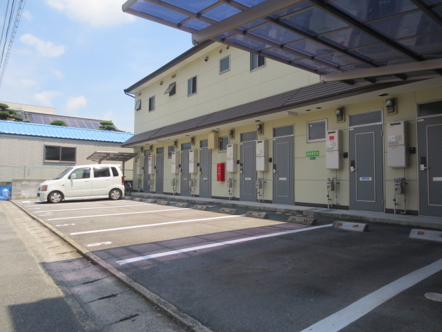 ぷらすエコ【10,000円キャッシュバック対象物件】の駐車場