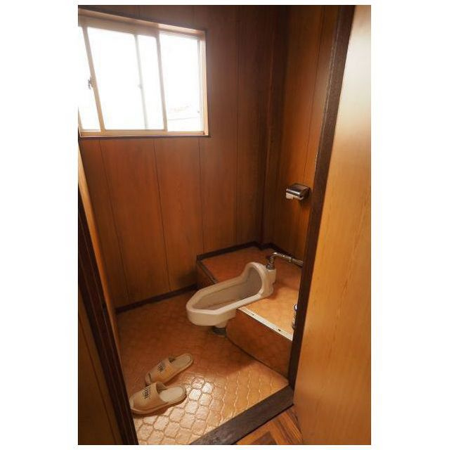 岐阜市領下の事務所のトイレ