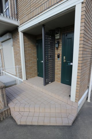 リュイール名谷のエントランス